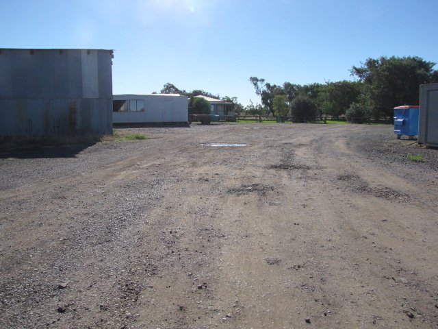 Photo - 24 Oakey Pittsworth Road, Oakey QLD 4401 - Image 13