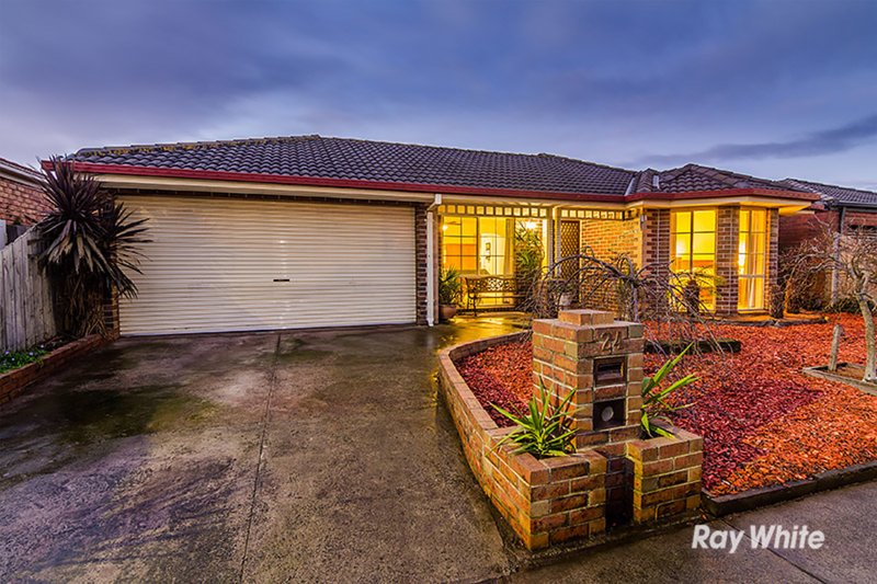 24 Oakman Way, Hampton Park VIC 3976