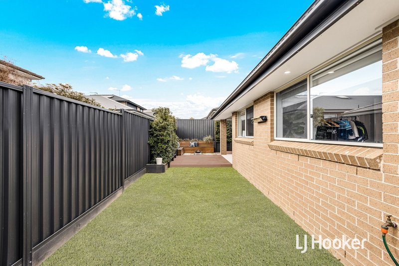 Photo - 24 Oberon Street, Riverstone NSW 2765 - Image 14