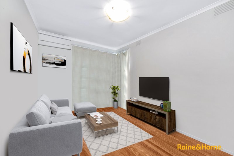 Photo - 24 Orloff Close, Clayton South VIC 3169 - Image 14