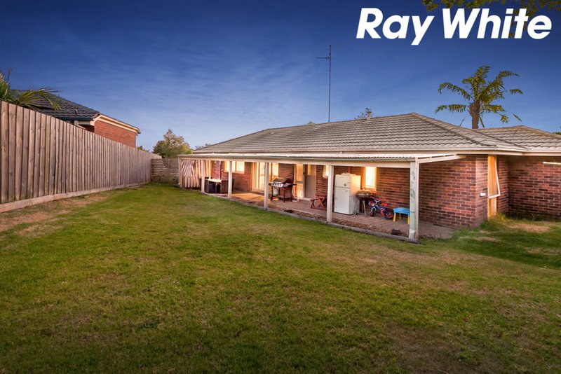 Photo - 24 Osborn Grove, Pakenham VIC 3810 - Image 12