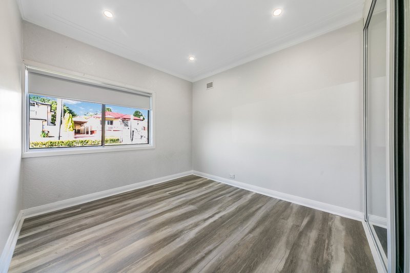 Photo - 24 Otto St , Merrylands West NSW 2160 - Image 3