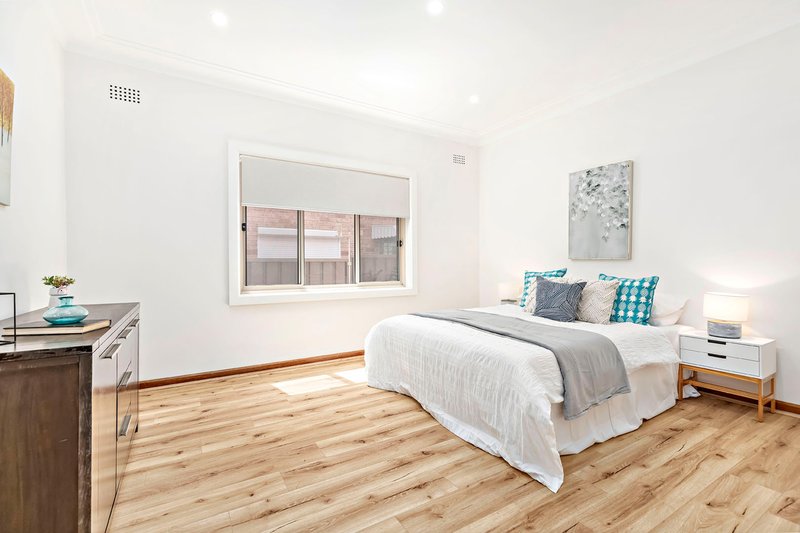 Photo - 24 Oxford Road, Strathfield NSW 2135 - Image 11