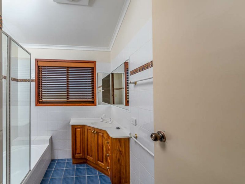 Photo - 24 Pacer Avenue, Beaudesert QLD 4285 - Image 10