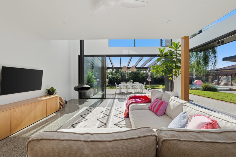 Photo - 24 Pacific Street, Long Jetty NSW 2261 - Image 9