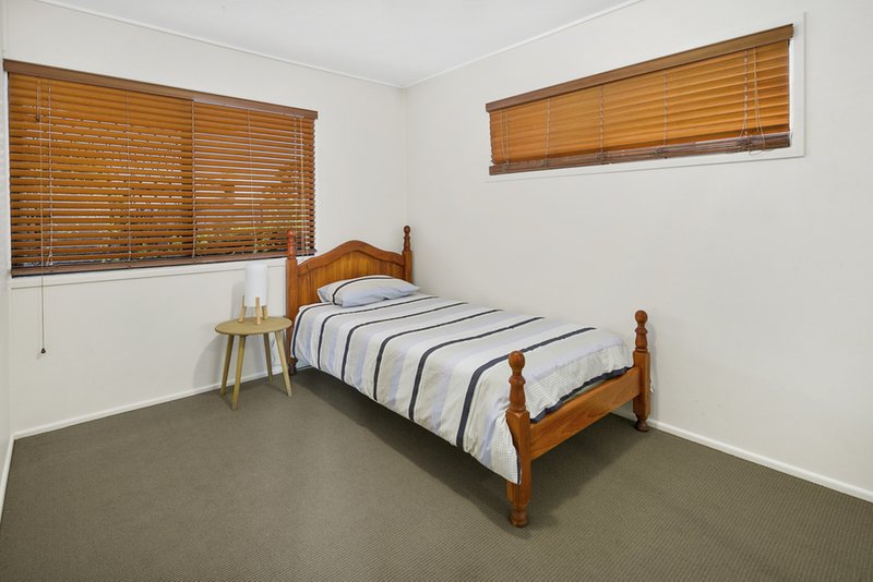 Photo - 24 Paget Street, Carina QLD 4152 - Image 10