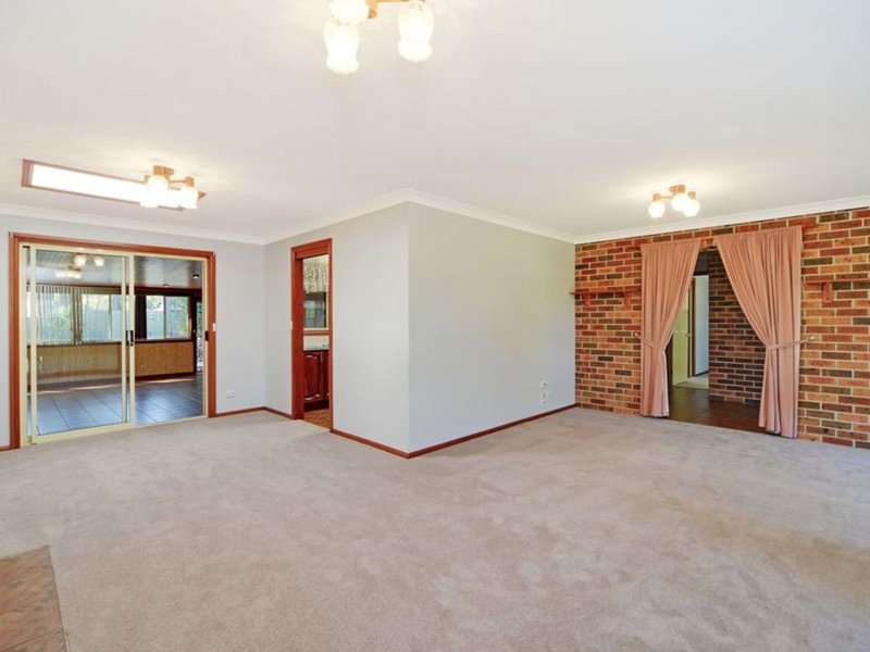 Photo - 24 Pangari Crescent, St Georges Basin NSW 2540 - Image 2