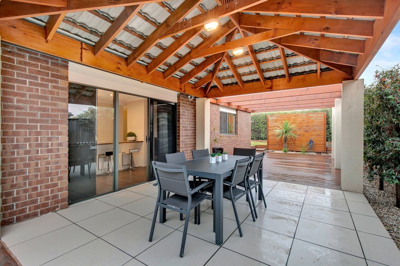 Photo - 24 Pankhurst Promenade, Point Cook VIC 3030 - Image 11