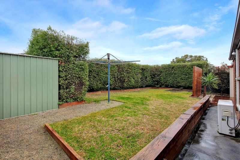 Photo - 24 Pankhurst Promenade, Point Cook VIC 3030 - Image 14