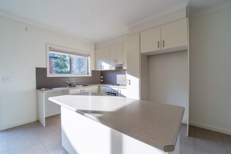 Photo - 24 Panton Gap Drive, South Morang VIC 3752 - Image 3
