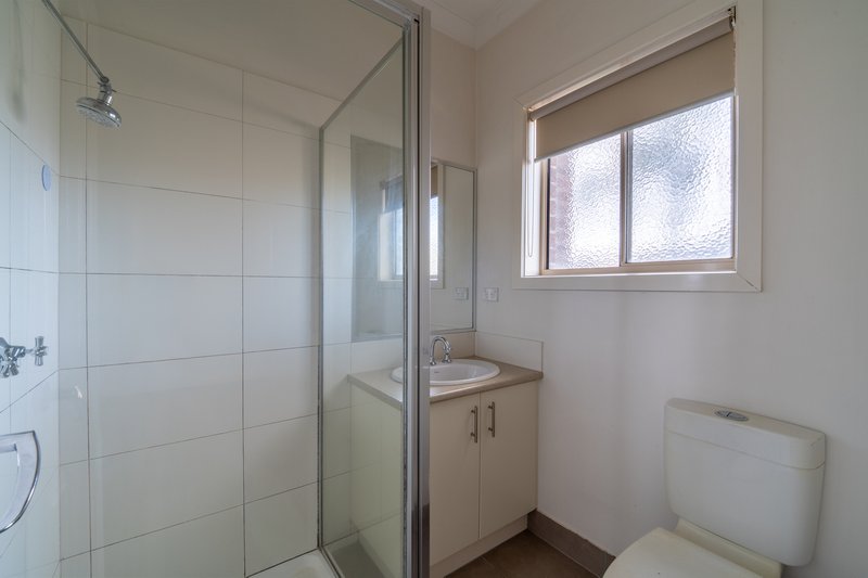 Photo - 24 Panton Gap Drive, South Morang VIC 3752 - Image 7