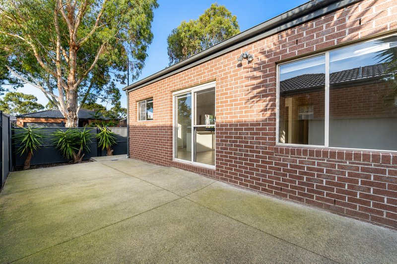 Photo - 24 Panton Gap Drive, South Morang VIC 3752 - Image 11