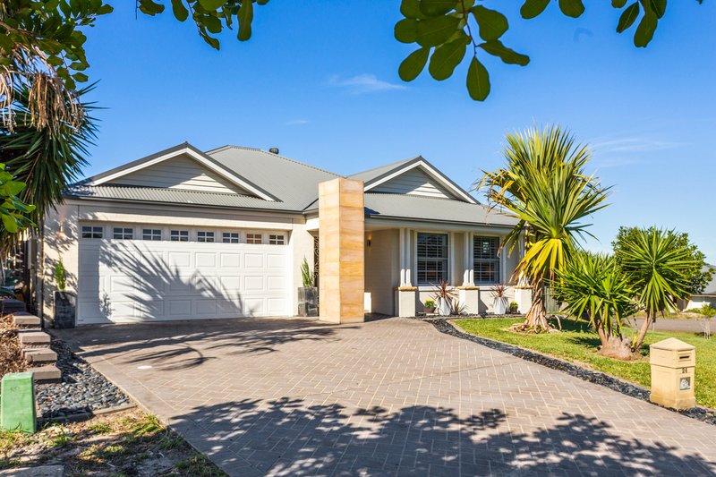 24 Paperbark Court, Fern Bay NSW 2295