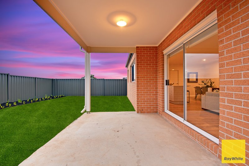 Photo - 24 Paprika Way, Tarneit VIC 3029 - Image 22