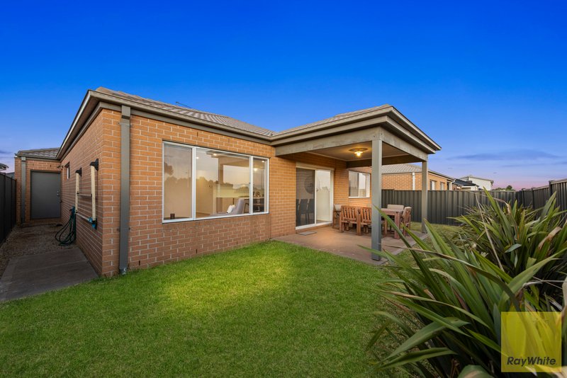 Photo - 24 Paprika Way, Tarneit VIC 3029 - Image 15