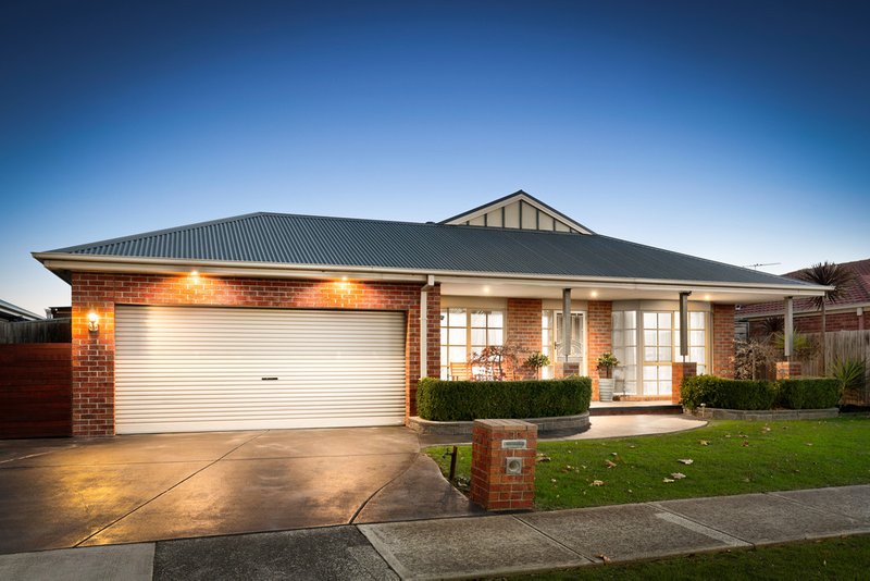 Photo - 24 Park Boulevard, Pakenham VIC 3810 - Image 2