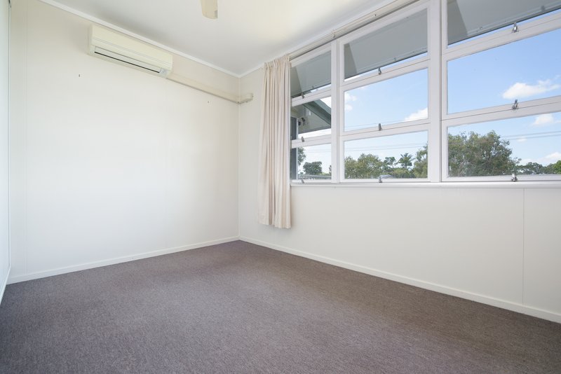 Photo - 24 Park Street, West Gladstone QLD 4680 - Image 7