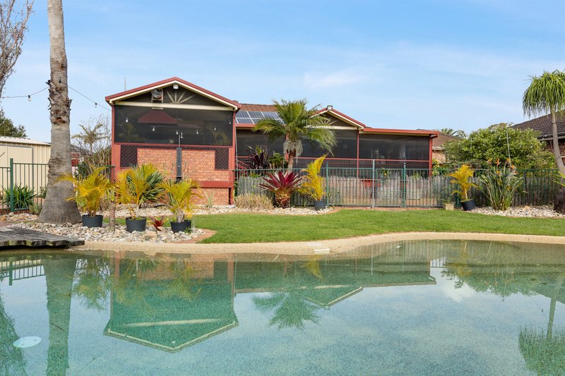 Photo - 24 Parkdale Avenue, Horsley NSW 2530 - Image 2