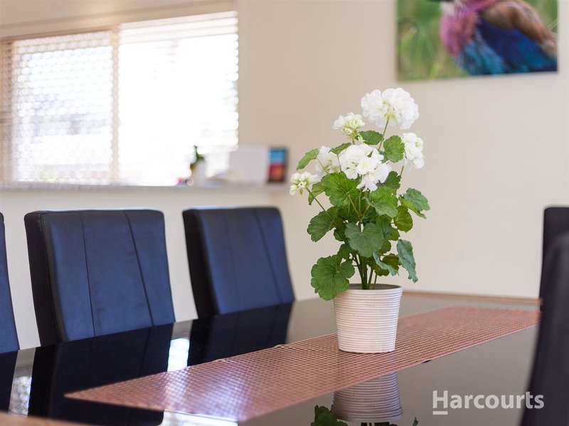 Photo - 24 Parkway Cres , Murrumba Downs QLD 4503 - Image 6