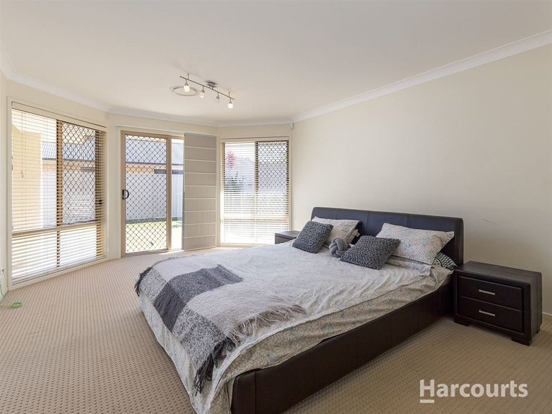 Photo - 24 Parkway Cres , Murrumba Downs QLD 4503 - Image 7