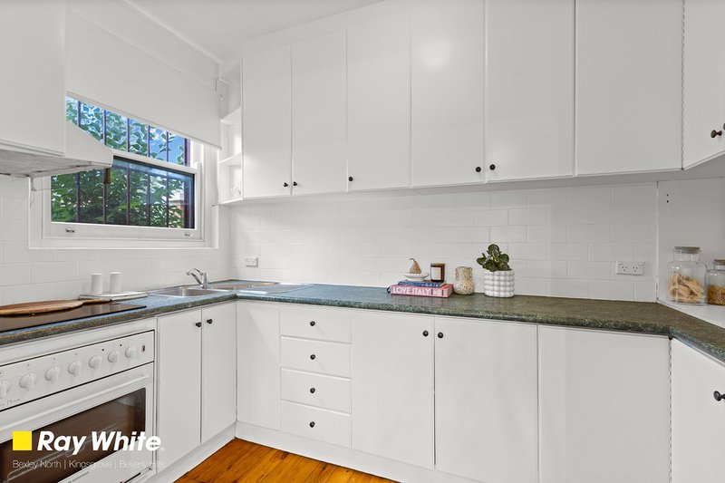 Photo - 2/4 Parry Avenue, Narwee NSW 2209 - Image 6