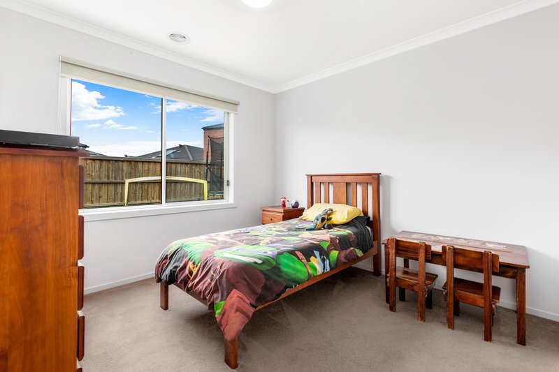 Photo - 24 Pastille Road, Manor Lakes VIC 3024 - Image 11