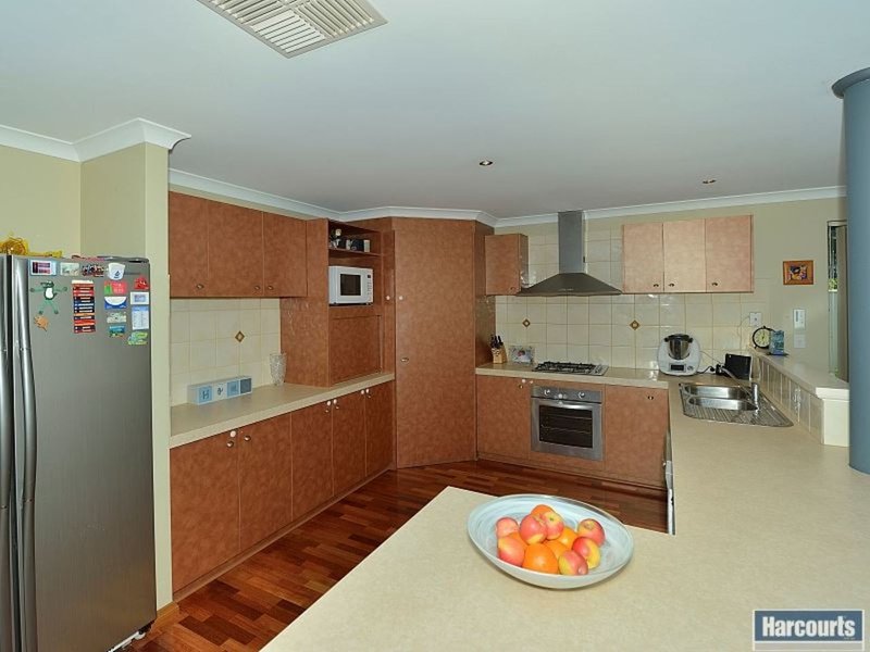 Photo - 24 Pateman Place, South Yunderup WA 6208 - Image 11