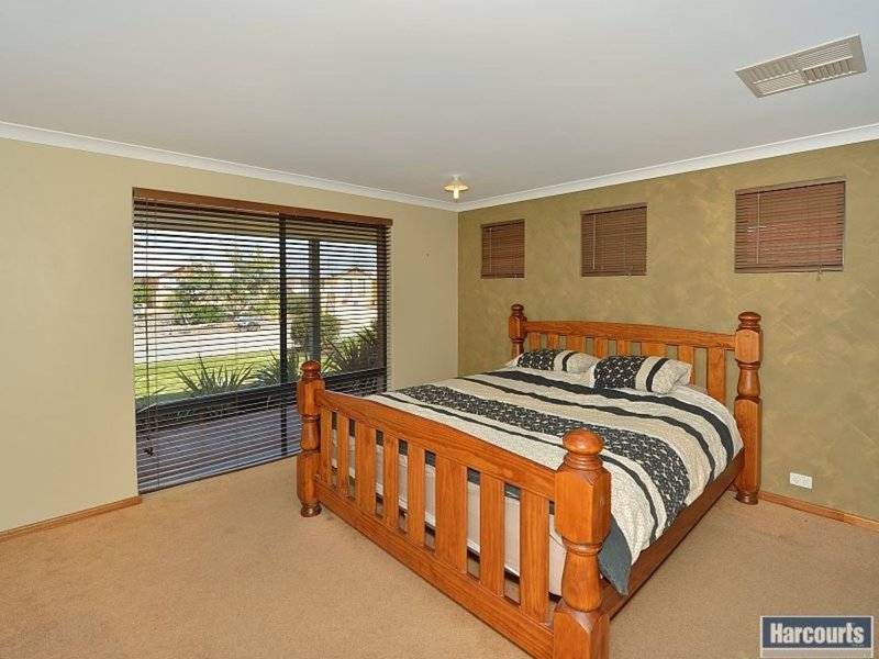 Photo - 24 Pateman Place, South Yunderup WA 6208 - Image 14