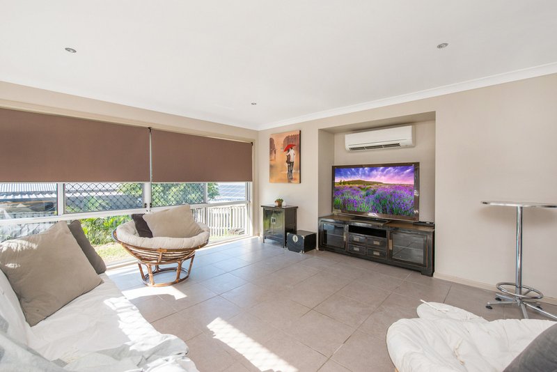 Photo - 24 Peachester Close, Ormeau QLD 4208 - Image 3