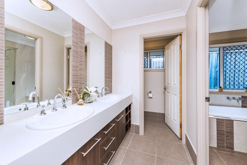 Photo - 24 Peachester Close, Ormeau QLD 4208 - Image 15