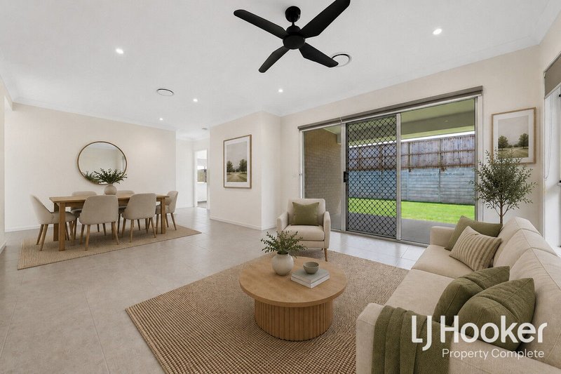 Photo - 24 Petermann Circuit, Yarrabilba QLD 4207 - Image 4