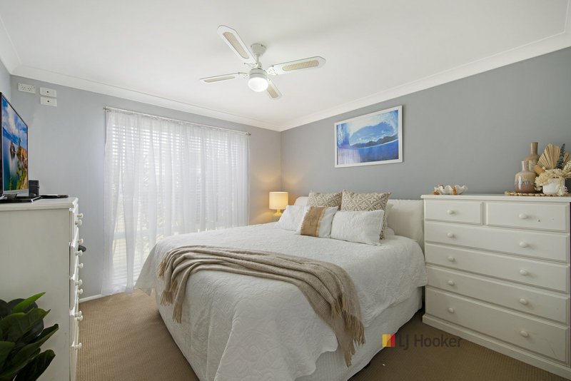 Photo - 24 Phyllis Avenue, Kanwal NSW 2259 - Image 5