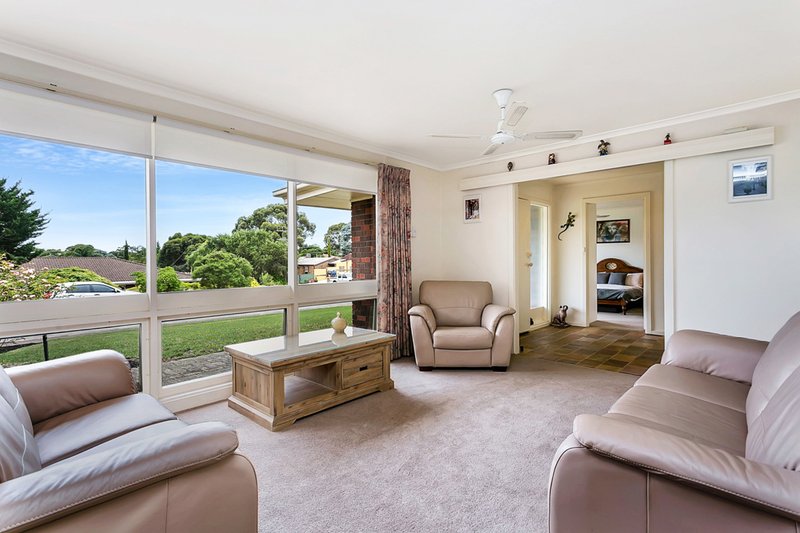 Photo - 24 Pine Drive, Aberfoyle Park SA 5159 - Image 3