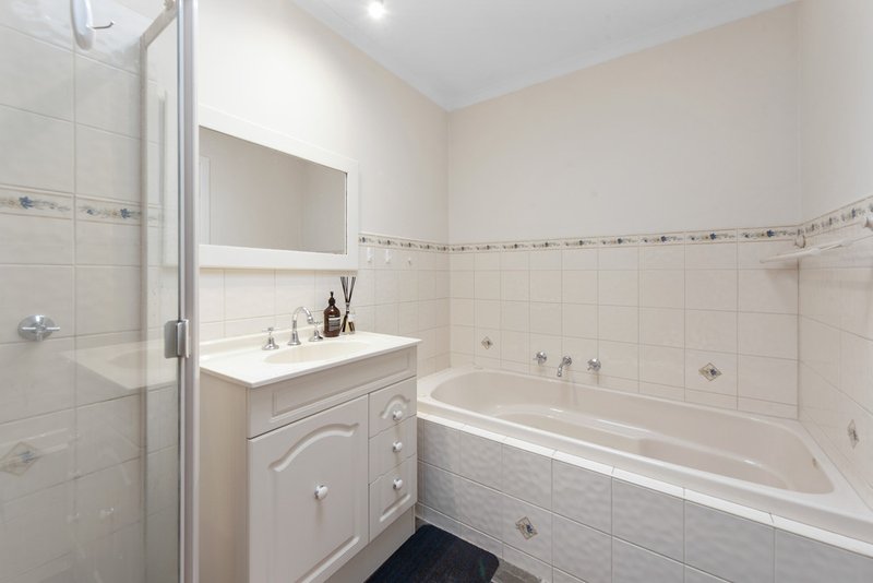 Photo - 24 Plymouth Road, Croydon VIC 3136 - Image 9