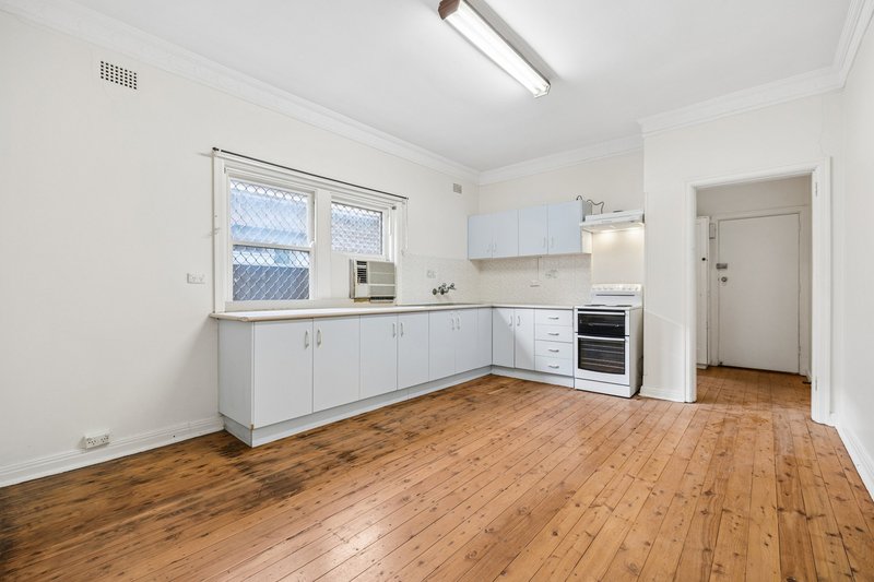 Photo - 24 Pomeroy Street, North Strathfield NSW 2137 - Image 9
