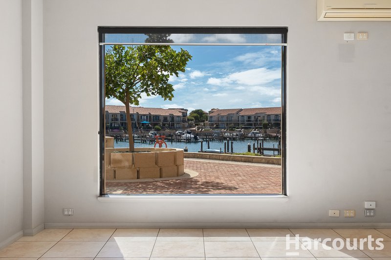 2/4 Port Quays , Wannanup WA 6210