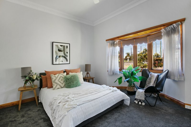 Photo - 24 Powell Street, Reservoir VIC 3073 - Image 6