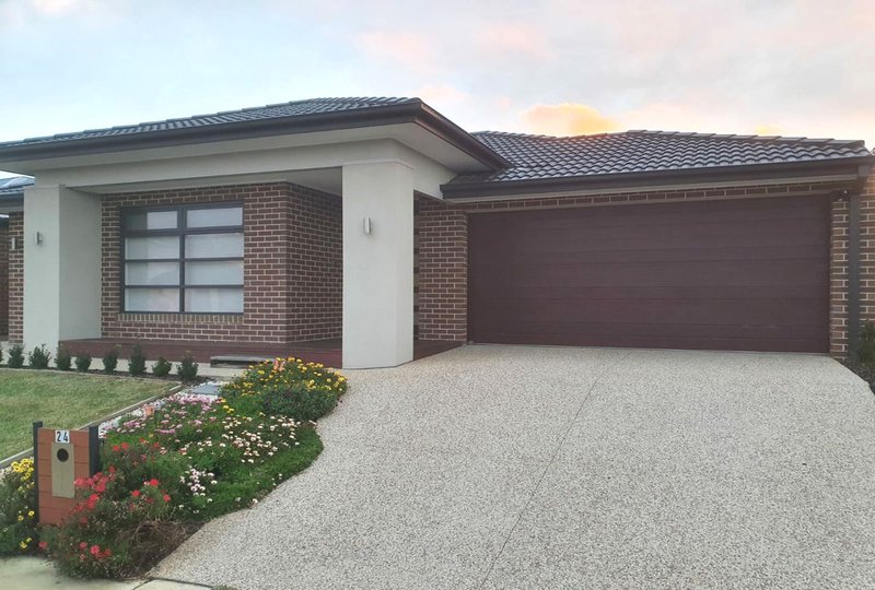 24 Powlett Drive, Clyde VIC 3978