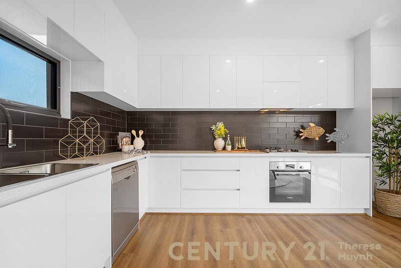 Photo - 2/4 Princess Avenue, Springvale VIC 3171 - Image 2