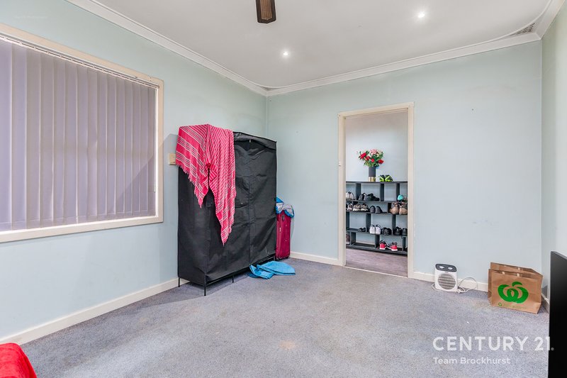 Photo - 24 Probert Road, Thornlie WA 6108 - Image 6