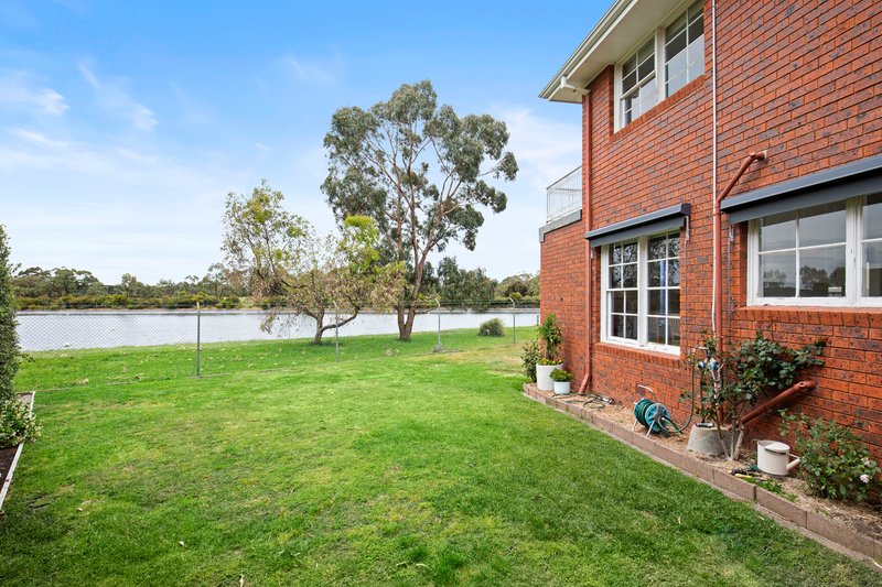 Photo - 24 Pyingerra Cres , Cheltenham VIC 3192 - Image 3