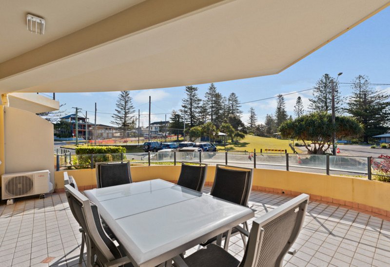 Photo - 2/4 Queen Street, Yamba NSW 2464 - Image 5