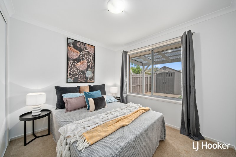 Photo - 24 Rag Holmes Street, Macgregor ACT 2615 - Image 8