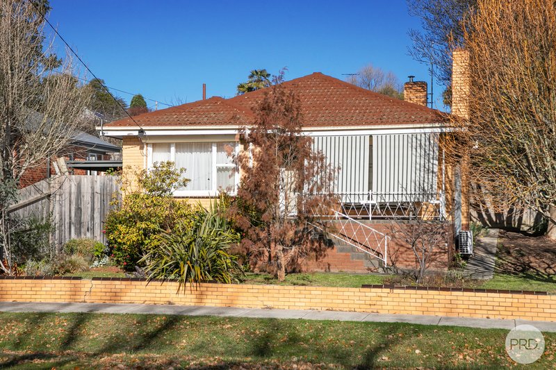 24 Raglan Street, Creswick VIC 3363