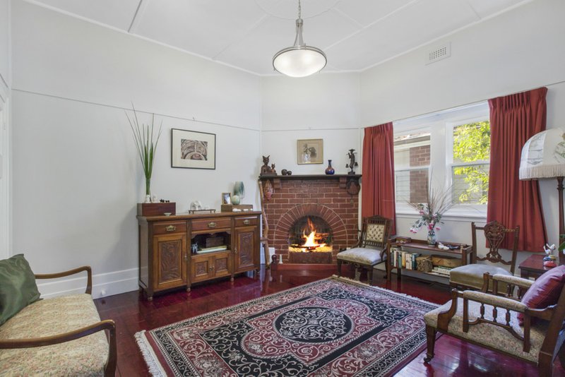 Photo - 24 Railway Street, Seymour VIC 3660 - Image 5