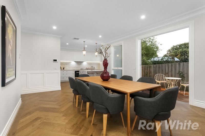 Photo - 2/4 Ralton Avenue, Glen Waverley VIC 3150 - Image 4