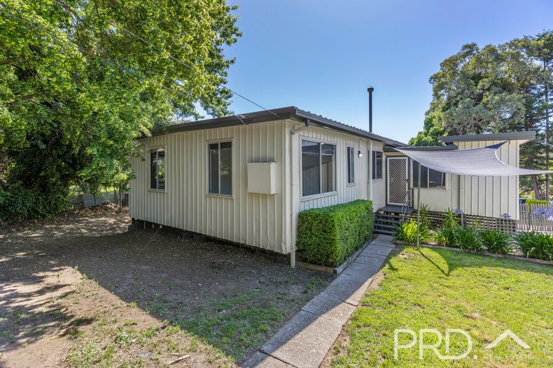 Photo - 24 Rankin Street, Tumut NSW 2720 - Image 15