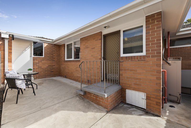 Photo - 2/4 Raynes Street, Balwyn VIC 3103 - Image 11