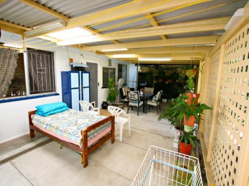 Photo - 24 Redbank Road, Redcliffe QLD 4020 - Image 10