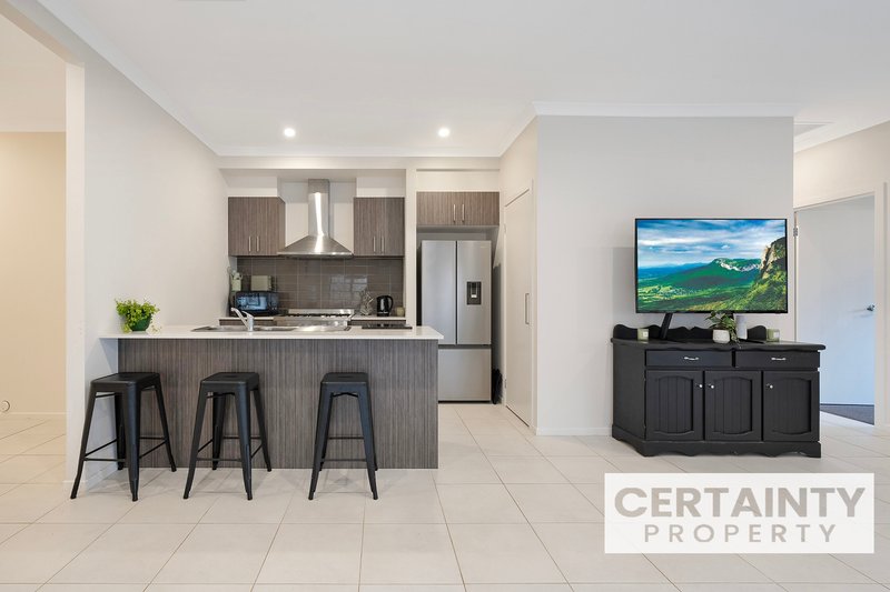 Photo - 24 Redbank Street, Eynesbury VIC 3338 - Image 6